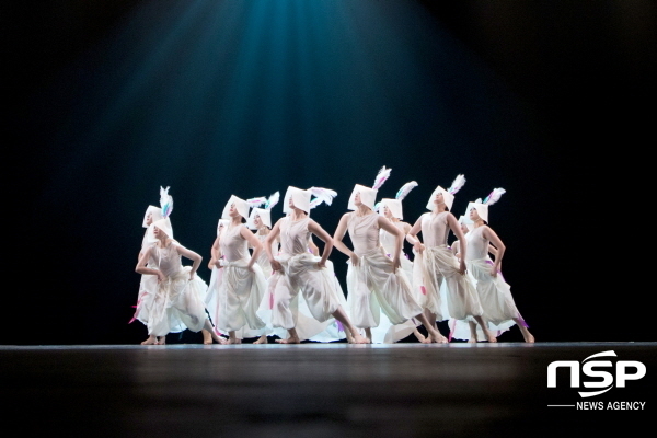 NSP통신-지난해 9월에 열린 오레지나무용단 정기공연 모습 (대구가톨릭대학교)