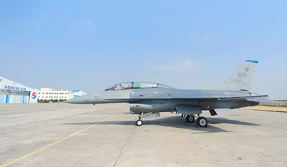 NSP통신-대한항공이 정비하는 F-16 전투기. (대한항공)