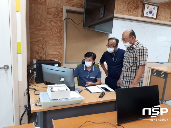 NSP통신-경상북도교육청은 늘어나는 학교 정보화 업무로 어려움을 겪고 있는 학교 현장의 업무경감을 위해 학교정보화 업무 현장 순회근무를 시범 운영했다. (경상북도교육청)