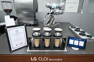 [NSP PHOTO]LG 클로이 바리스타봇 국내 첫 로봇 브루잉 마스터 자격증 획득