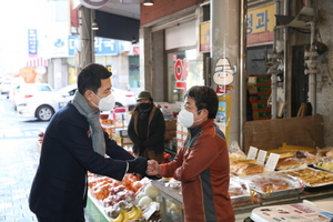 [NSP PHOTO]이강덕 포항시장, 새해맞이 큰동해시장 민생현장 방문