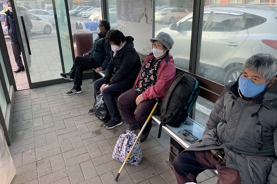 NSP통신-▲당진시가 버스승강장 온열의자를 확대 설치한다. (당진시)