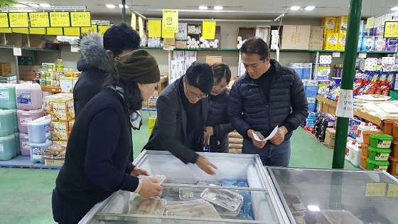 NSP통신-▲천안시가 명절 성수품 제조 및 판매업소를 대상으로 합동단속을 펼친다. (천안시)