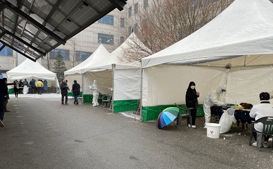 NSP통신-▲아산시가 선제적으로 코로나19 감염검사를 실시하고 있다. (아산시)