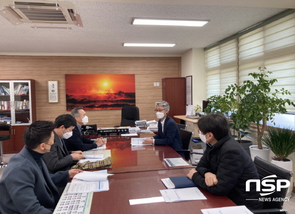 NSP통신-포항시는 8일 경상북도 환동해지역본부에 방문해 송경창 본부장을 만나 지진·지열·안전관리 분야에 대해 협력을 강화하기로 했다 (포항시)