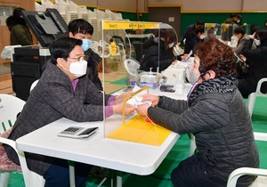 [NSP PHOTO]장성군, 재난지원금 4일 만에 74% 지급