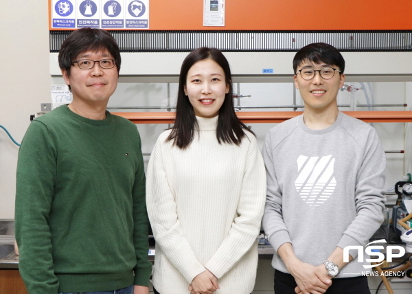 NSP통신-포스텍 연구팀(사진 왼쪽부터 노준석교수, 김민경씨, 이다솔씨) (포스텍)