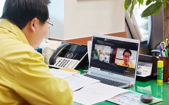 NSP통신-▲아산시가 26일 코로나19 백신접종을 시작했다. (아산시)