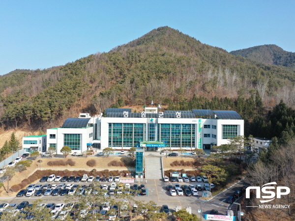 NSP통신-청송군은 지난 8일부터 오는 19일까지 개학기 학교주변 불법광고물 일제정비를 실시한다. (청송군)