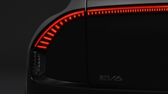 NSP통신-기아 최초 전용 전기차 EV6 티저 (기아)