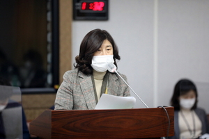 [NSP PHOTO]조미옥 시의원 대표발의 수원시 무장애 도시 활성화 공포