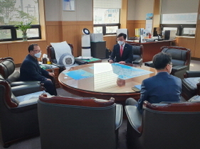 [NSP PHOTO]울릉군의회 최경환 의장, 포항해수청 찾아 공모 카페리선 조속한 사업자 선정 요청