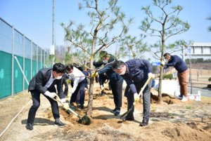 [NSP PHOTO]경북문화관광공사, 안동문화관광단지 식목일 맞이 나무심기 행사 개최