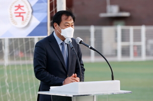 [NSP PHOTO]장현국 경기도의장, 축구 명문 수원공고 고교축구 발전 기원