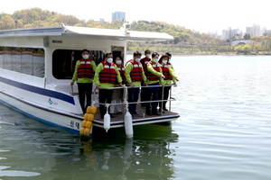 [NSP PHOTO]수원시의회 복지안전위, 광교 태양광관리선 현장점검