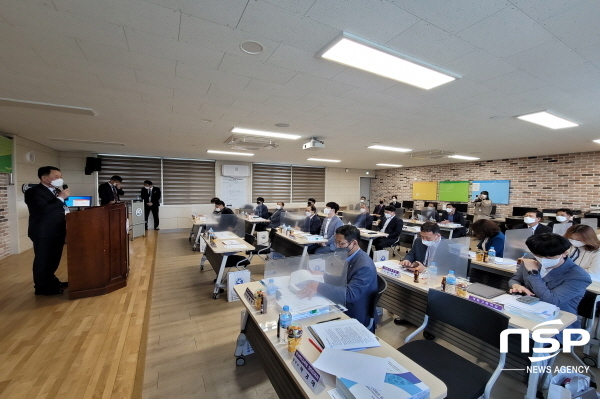NSP통신-경북교육청은 경북형 과학중점학교 운영 개선 및 지속적 발전 방안 마련을 위해 과학중점학교 관리자 및 담당자들이 참석해 발전협의회를 가졌다. (경상북도교육청)