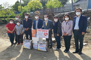 [NSP PHOTO]순천중앙신협, 별량면 과동마을 화재 피해 현장 방문 생필품 전달