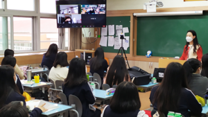 [NSP PHOTO]경주시 선덕여고, 미래형 수업 모델 선덕온·앤오프수업 교육계 주목