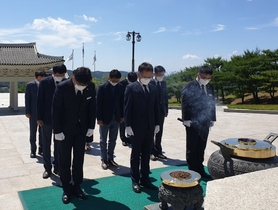 [NSP PHOTO]대구경북병무청, 호국보훈의 달 맞아 영천호국원 참배