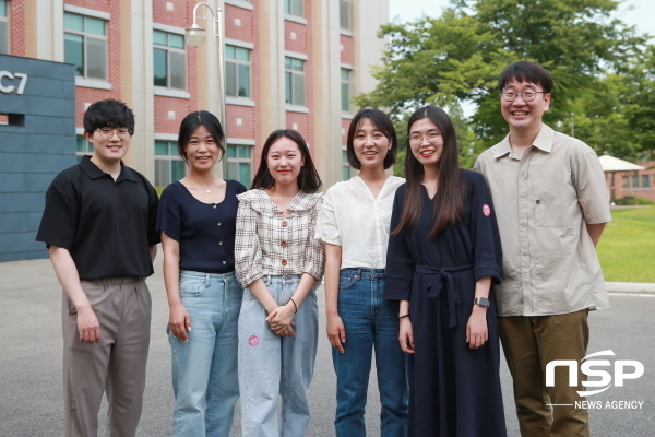 NSP통신-세종학당 기본교육과정 성취도 평가 문제은행 시범운영 사업에 선정된 대구가톨릭대 박진욱 교수 연구팀(왼쪽부터 박진영, 이화정, 제민영, 전다은, 심지혜, 박진욱 교수) (대구가톨릭대학교)