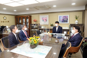 [NSP PHOTO]수원시의회, 성균관대 총장 만나 상호협력 방안 논의