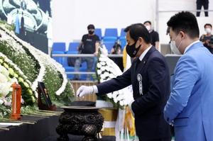 [NSP PHOTO]장현국 경기도의장, 생명 구하고자 기꺼이 나아간 발걸음 기억할 것