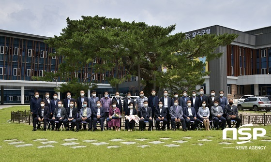 [NSP PHOTO]장수군, 상반기 공로연수공무원 이퇴임식 개최