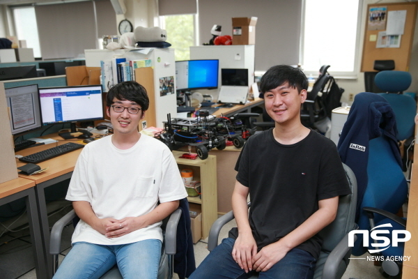 NSP통신-한국정보과학회 최우수논문상을 받은 전민건, 김석진 씨(왼쪽부터) (대구가톨릭대학교)