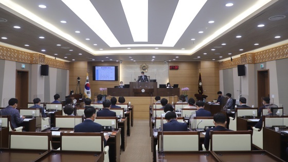 NSP통신-1일 평택시의회 2층 본회의장에서 시의회가 제224회 임시회를 개회했다. (평택시의회)