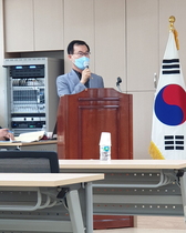 [NSP PHOTO]경북도의회 김성진 의원, 지역혁신·균형발전 경북지역 토론회 주제발표