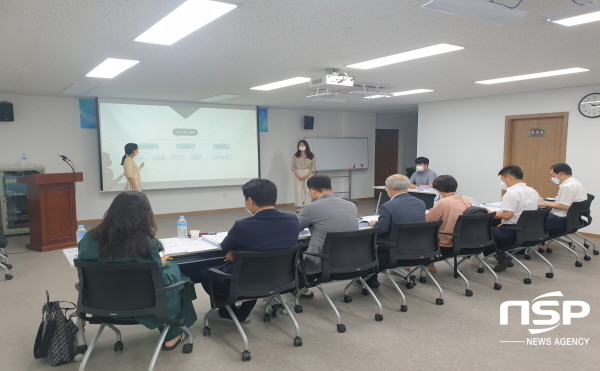 NSP통신-의성군은 지방 소멸위기 극복을 위해 경상북도와 역점 추진 중인 이웃사촌 청년시범마을 조성사업의 일환으로 청년과 지역 주민이 함께하는 2021년 청년시범마을 일자리사업 참여자를 선정했다고 밝혔다. (의성군)