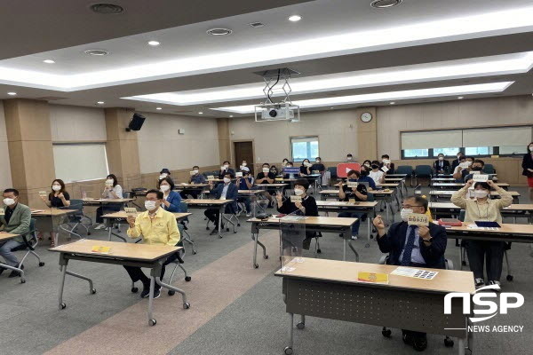 -경상북도는 3일 경북테크노파크 영천센터에서 1인 미디어 스튜디오 ‘별별아지트 오픈 데이’ 행사를 가졌다. (경상북도)