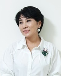 NSP통신-▲방송인 겸 작가 유인경 (권영찬닷컴 제공)