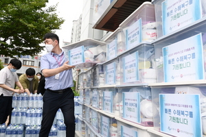 [NSP PHOTO]수원시, 호우 피해 포항시에 재난재해구호키트 긴급 지원