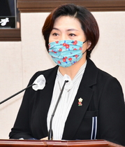 [NSP PHOTO]박성미 여수시의원, 거문도 폐교 역사박물관 활용 제안