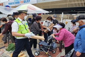 [NSP PHOTO]순천경찰, 수확철 노인 교통사고 예방 홍보활동