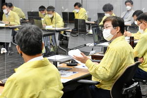 [NSP PHOTO]염태영 수원시장, 지금은 위드 코로나 대비 할 시기