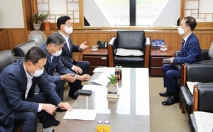 [NSP PHOTO]나주시 강인규 시장, 국가균형발전위원장 방문 혁신도시 시즌2 촉구 건의