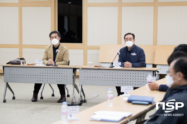 NSP통신-구미시에서는 지난 20일 구미시청 3층 상황실에서 도시재생과 함께하는 구미의 미래 를 주제로 전문가 초청 강연회를 개최했다. (구미시)