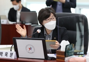 [NSP NEWS Image]박옥분 경기도의원, 초등돌봄교실 연장 운영 확대 촉구