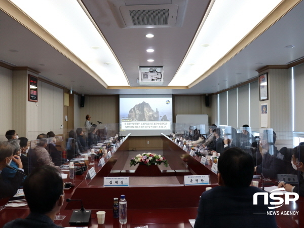 NSP통신-울진군은 지난 11일 한국해양과학기술원 동해연구소 대회의실에서 국가 해중공원벨트 조성 기본계획 및 타당성 조사 연구용역 착수보고회를 가졌다. (울진군)