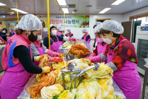 [NSP PHOTO]경주시, 한국생활개선 경주시연합회 김장김치 나눔행사 개최