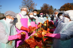 [NSP PHOTO]경주시 새마을회, 아름다운 나눔, 2021 사랑의 김장 담가주기 행사 개최