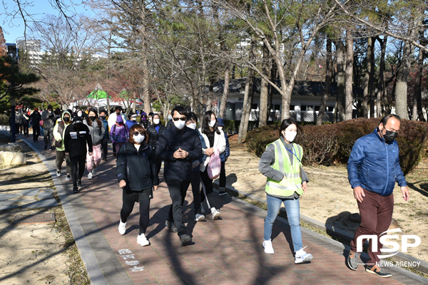 NSP통신-경상북도문화관광공사 경주 보문호반 힐링 걷기 대회 모습. (경북문화관광공사)