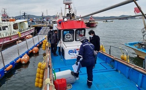 [NSP PHOTO]홍성군, 어선·낚시어선 합동 안전점검 실시