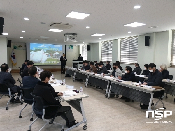 NSP통신-의성군은 지난 3일 경북의성지역자활센터에서 축제추진위원과 관련 부서장 등 40여명이 참석한 가운데 제4회 의성슈퍼푸드마늘축제 평가보고회를 개최했다. (의성군)