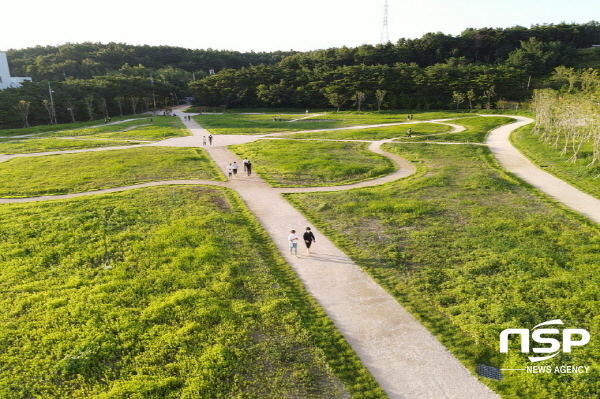 NSP통신-포항시가 녹색도시 분야의 권위 있는 각종 평가에 포항 GreenWay 프로젝트 주요사업 성과를 출품해 지난해에 이어 올해도 4차례나 수상하며 GreenWay의 성과를 대내외에 알리고 있다.양덕동 나무은행 (포항시)