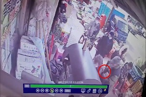 [NSP PHOTO]순천경찰서, 설명절 앞둔 전통시장 영세상인의 호주머니 노린 80대 소매치기범 구속