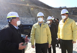 [NSP PHOTO]서철모 화성시장, 채석장 사고예방 토석채취 허가지 안전점검