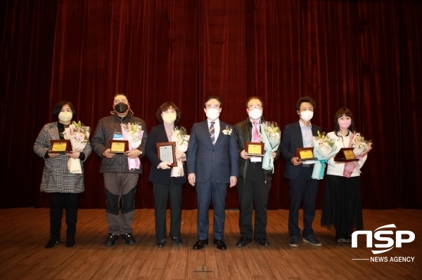 NSP통신-경상북도농업기술원은 9일 경북농업인회관에서 경상북도정보화농업인연합회 제11, 12대 임원 이·취임식을 가졌다고 밝혔다. (경상북도)